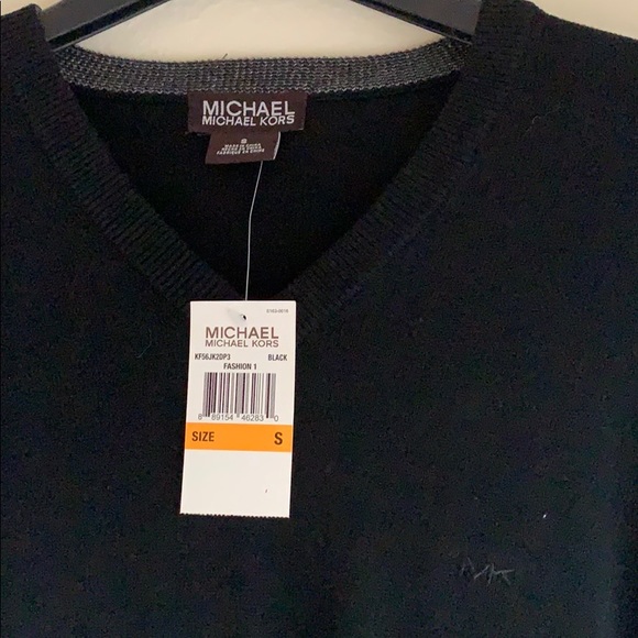 NWT | Michael Kors Men’s V Neck Sweater - Picture 4 of 6
